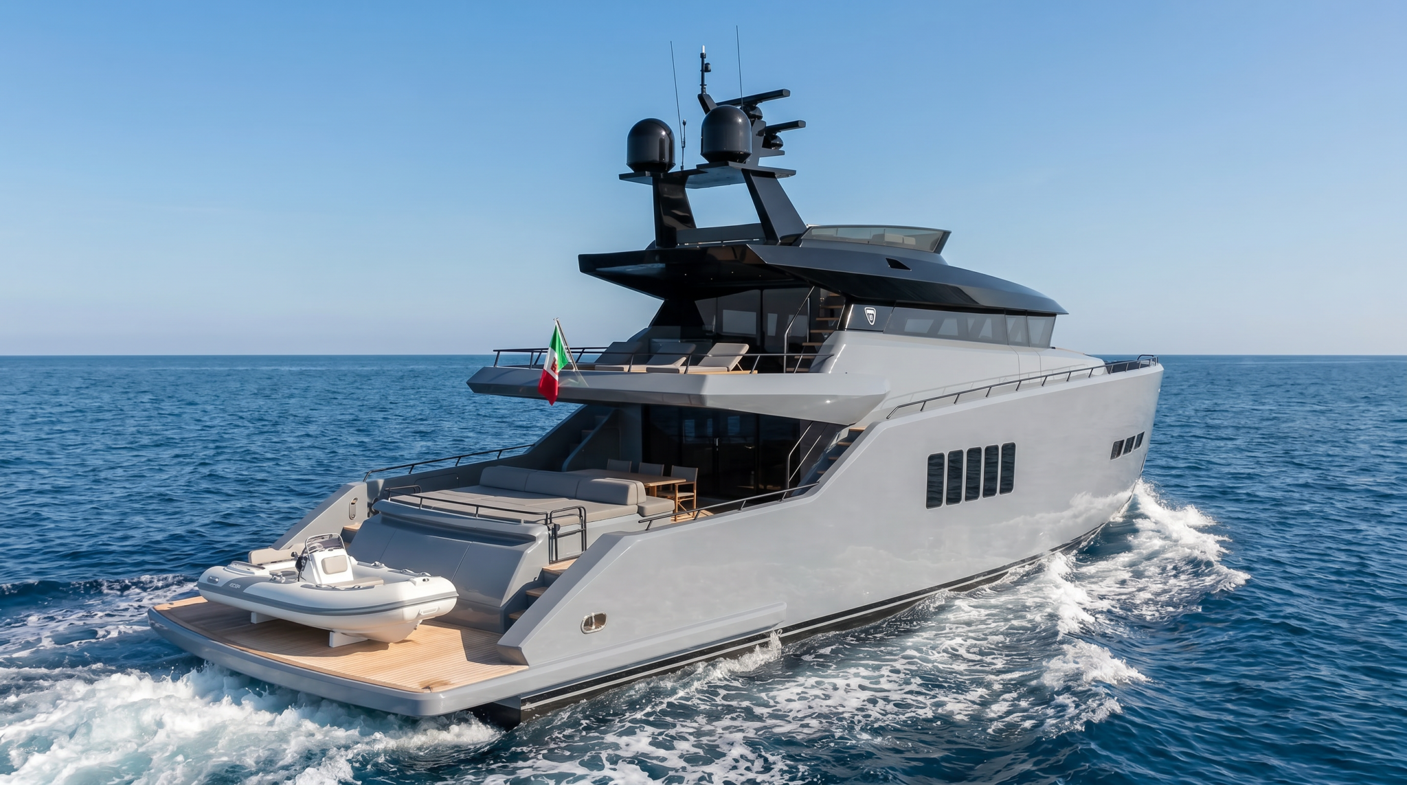 BY20M-rr-side_cruising-scaled